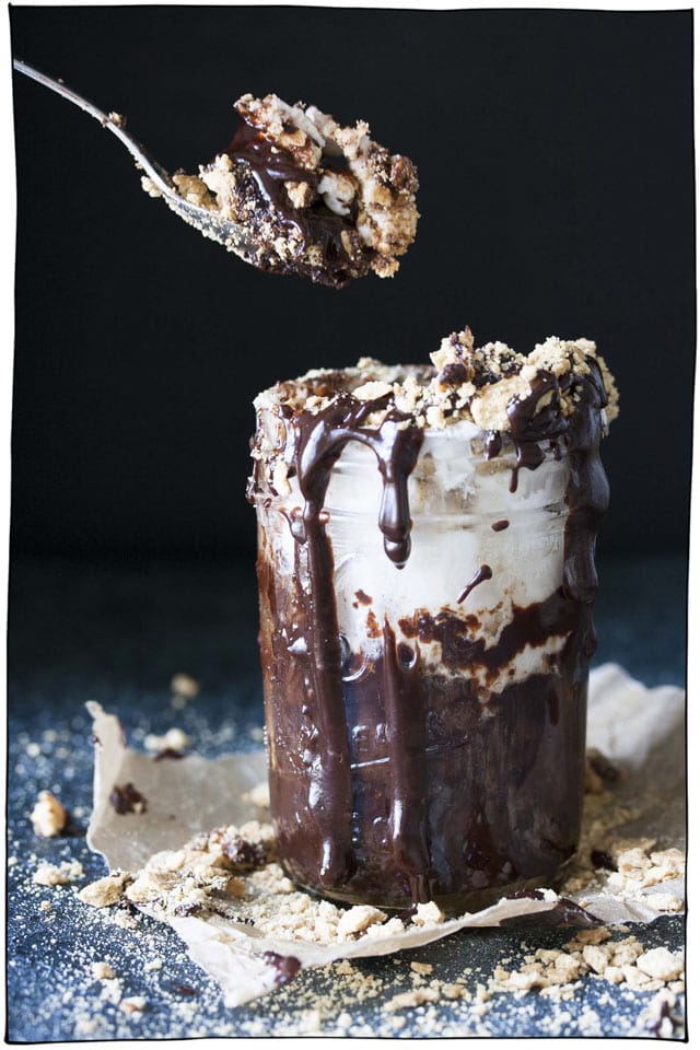 30个超级巧克力素食巧克力食谱。竞彩足球app下载苹果从蛋糕,布朗尼,饼干,冰淇淋,乳脂,绉纱,摩尼斯和芝士蛋糕中的一切。所有乳制品的甜点。#itdoesnttttaStelikechicken