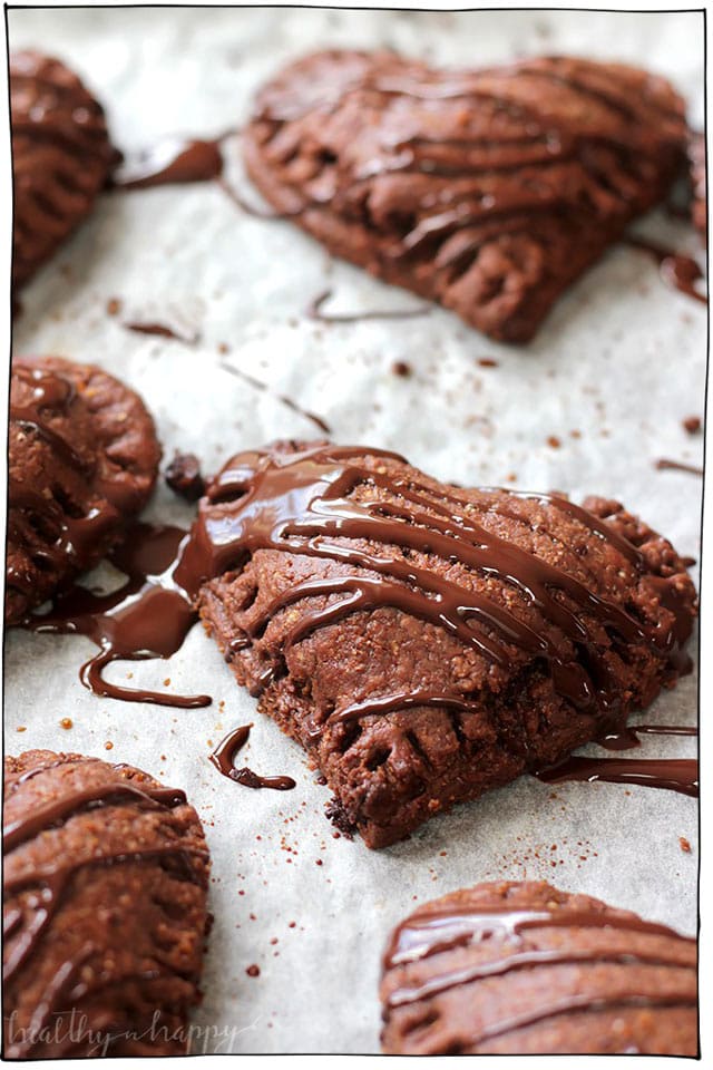 30个超级巧克力素食巧克力食谱。竞彩足球app下载苹果从蛋糕,布朗尼,饼干,冰淇淋,乳脂,绉纱,摩尼斯和芝士蛋糕中的一切。所有乳制品的甜点。#itdoesnttttaStelikechicken