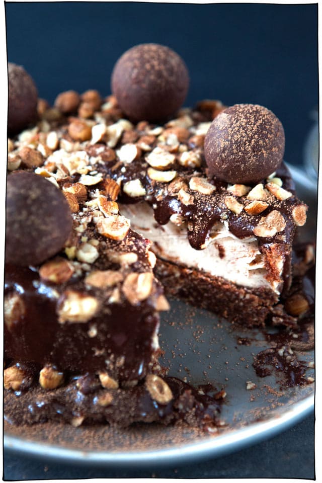 30个超级巧克力素食巧克力食谱。竞彩足球app下载苹果从蛋糕,布朗尼,饼干,冰淇淋,乳脂,绉纱,摩尼斯和芝士蛋糕中的一切。所有乳制品的甜点。#itdoesnttttaStelikechicken