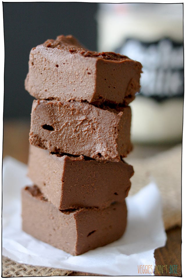 30个超级巧克力素食巧克力食谱。竞彩足球app下载苹果从蛋糕,布朗尼,饼干,冰淇淋,乳脂,绉纱,摩尼斯和芝士蛋糕中的一切。所有乳制品的甜点。#itdoesnttttaStelikechicken