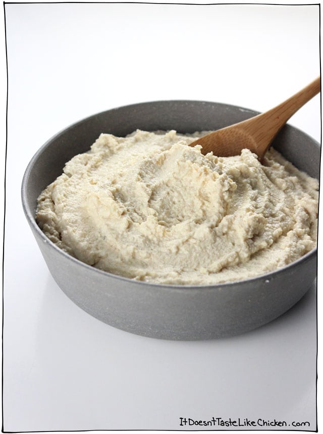 11分钟,奶油味,不含乳制品,不含坚果,完美的奶酪。快速素食豆腐乳清干酪可以在任何使用传统乳清干酪的地方使用!#itdoesnttttaStelikechicken