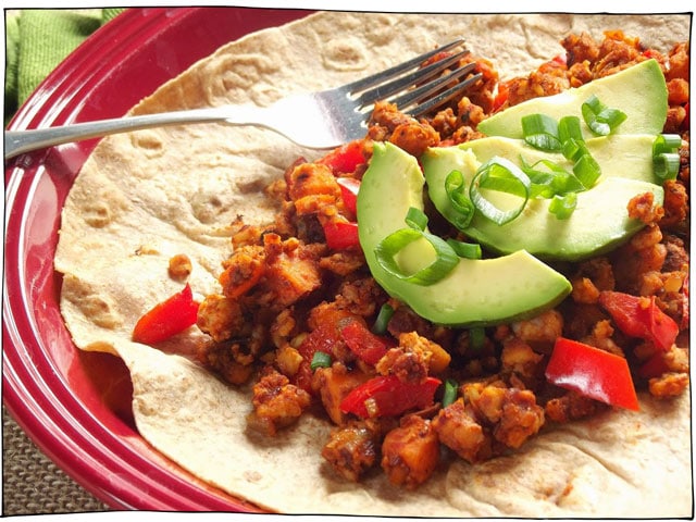 30个素食早餐食谱(不是冰沙、燕麦片或竞彩足球app下载苹果能量棒)从法式吐司，到豆腐炒，到早餐三明治，到煎饼，到华夫饼等等!# itdoesnttastelikechicken