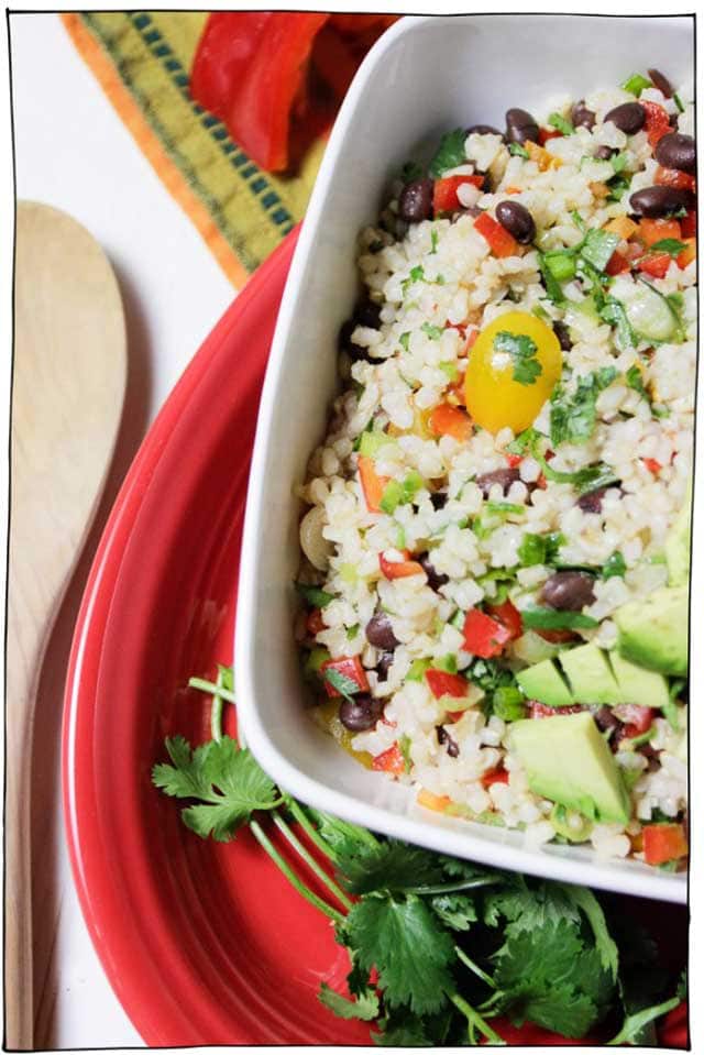 25个素食冷夏季餐(不需要烹饪)。非常适合那些炎热的夏天，当你想花尽可能少的时间在厨房!# itdoesnttastelikechicken